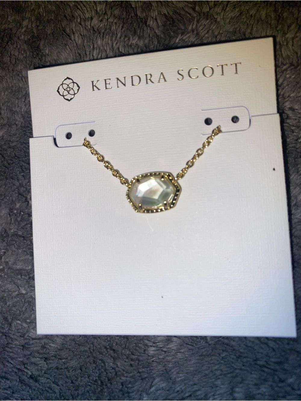 BNWT Kendra Scott Daphne Gold w/ Ivory Mother of Pearl Frame Short Necklace